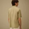 Camicia a maniche corte con bottoni in mussola leggera