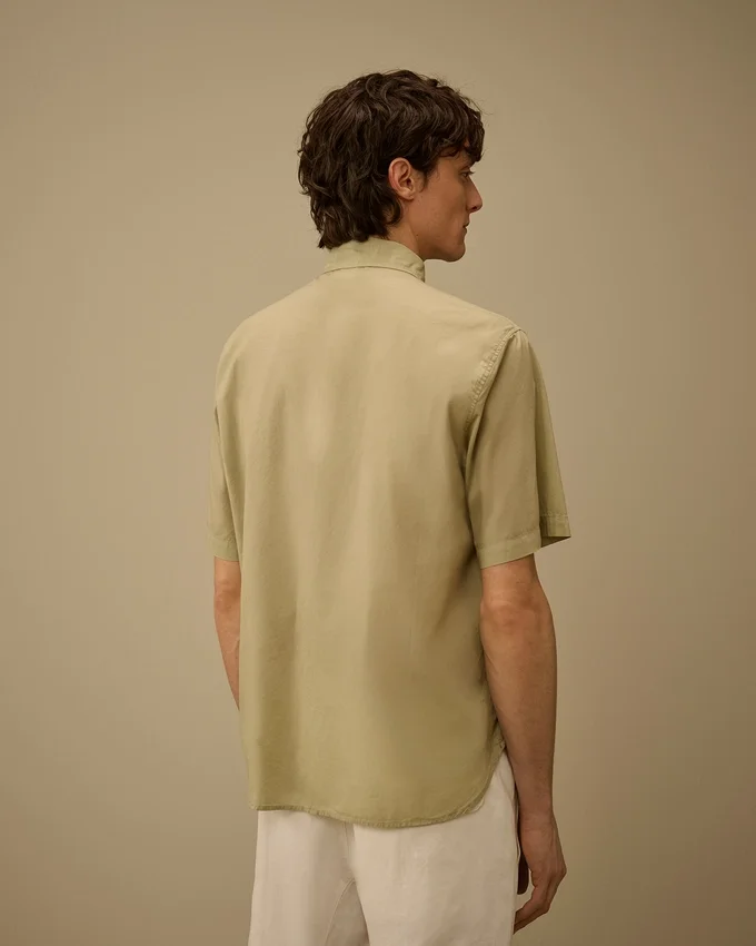 Camicia a maniche corte con bottoni in mussola leggera