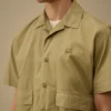 Camicia a maniche corte dal taglio squadrato in popeline