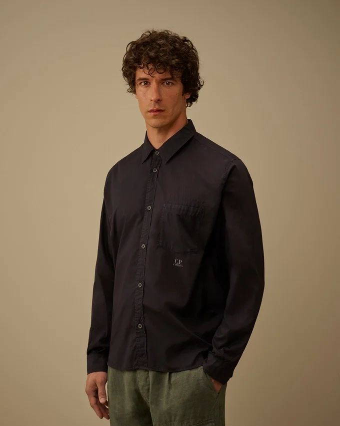 Camicia a maniche lunghe con bottoni in mussola leggera