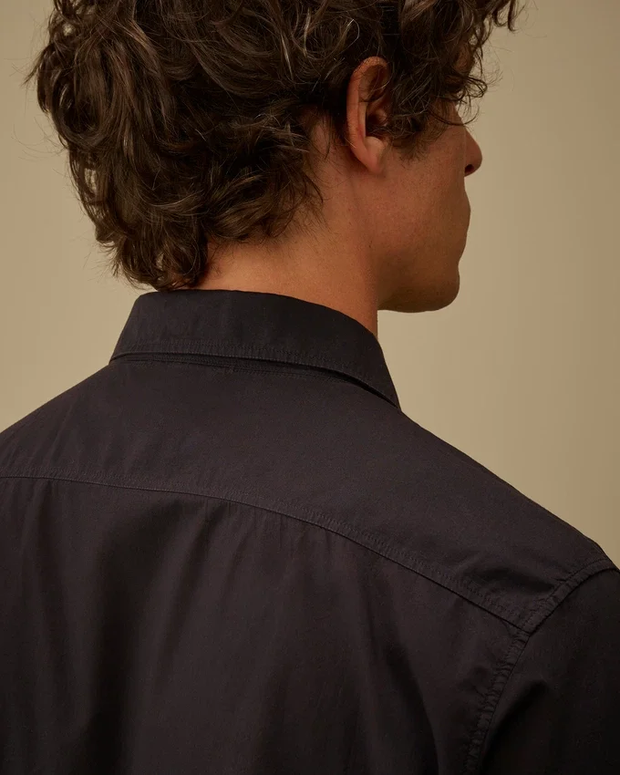 Camicia a maniche lunghe con bottoni in mussola leggera