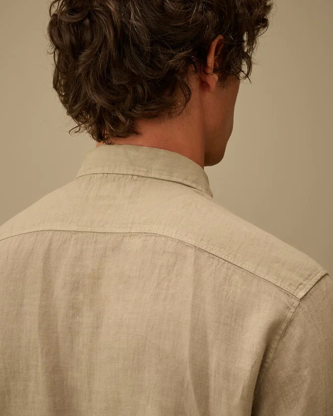 Camicia in lino a maniche lunghe con bottoni