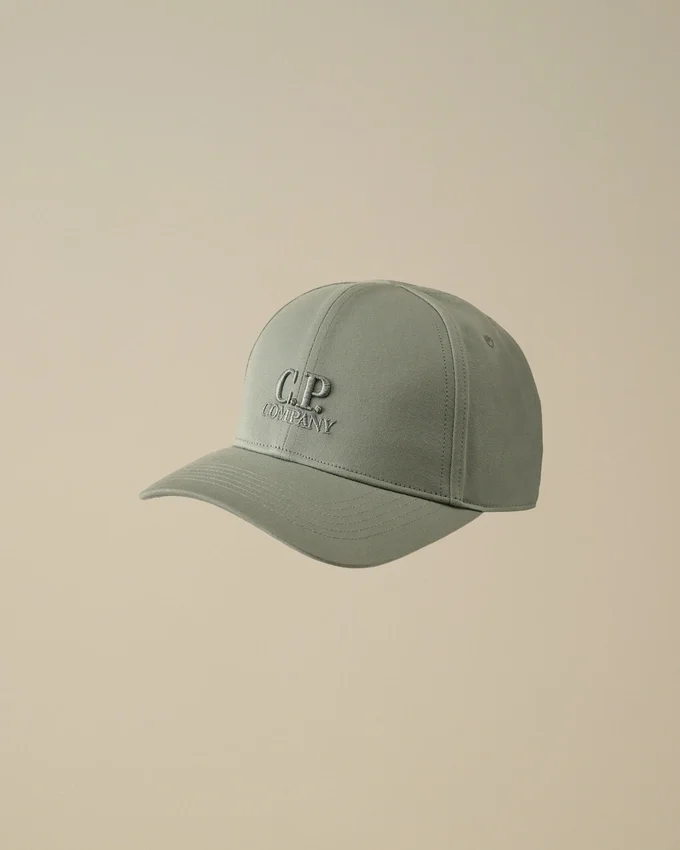 Cappellino con logo in gabardina