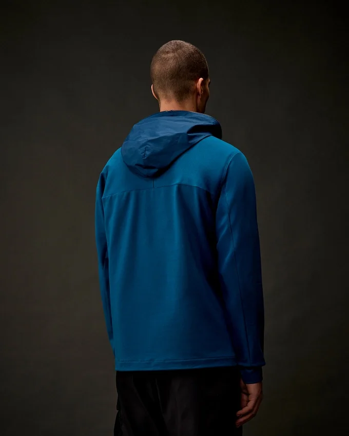 Felpa con cappuccio e mezza zip in pile elasticizzato della Metropolis Series