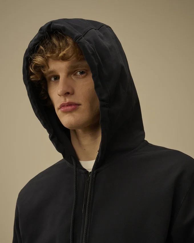 Felpa leggera in pile con cappuccio e zip, con dettaglio “Lens”
