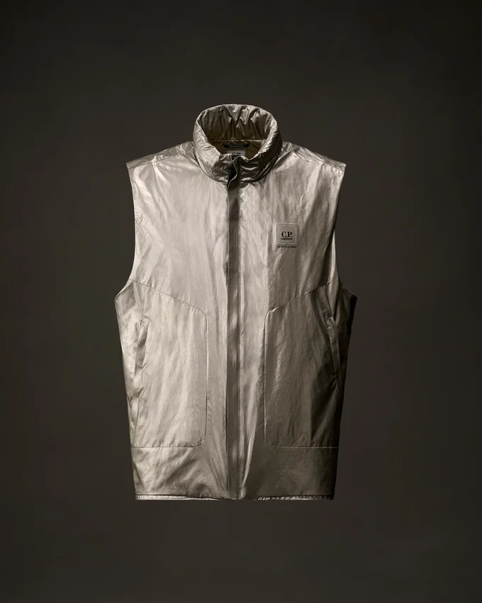 Gilet con cappuccio della Metropolis Series in Nano Titanium