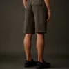 Pantaloncini cargo in pile elasticizzato della Metropolis Series