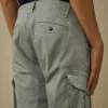 Pantaloncini cargo in raso elasticizzato con lenti