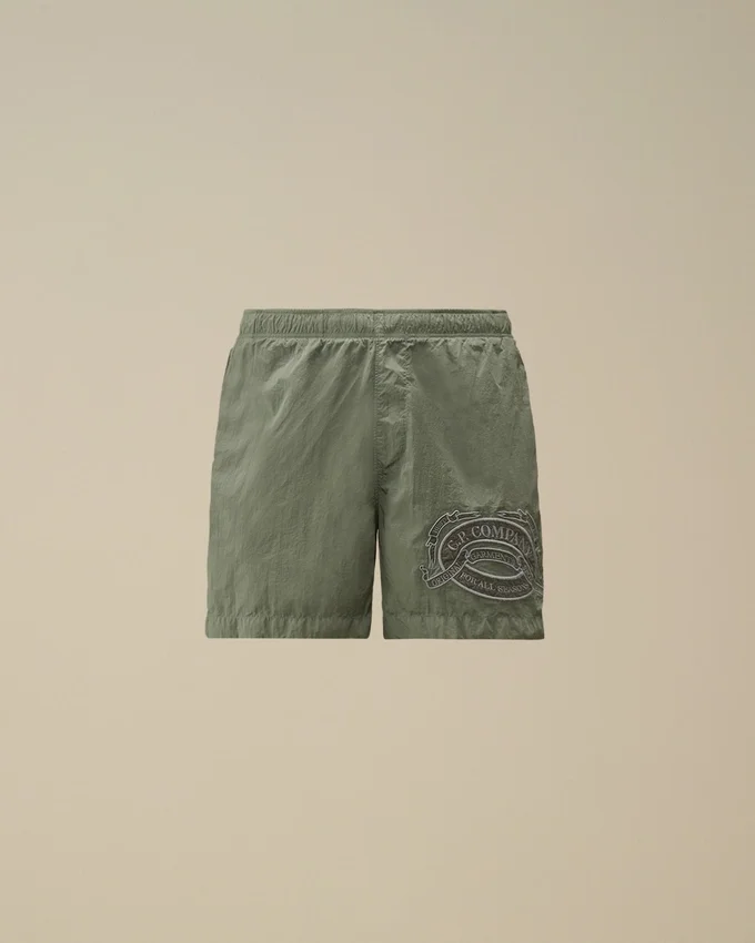 Pantaloncini da bagno con ricamo grafico Eco-Chrome-R