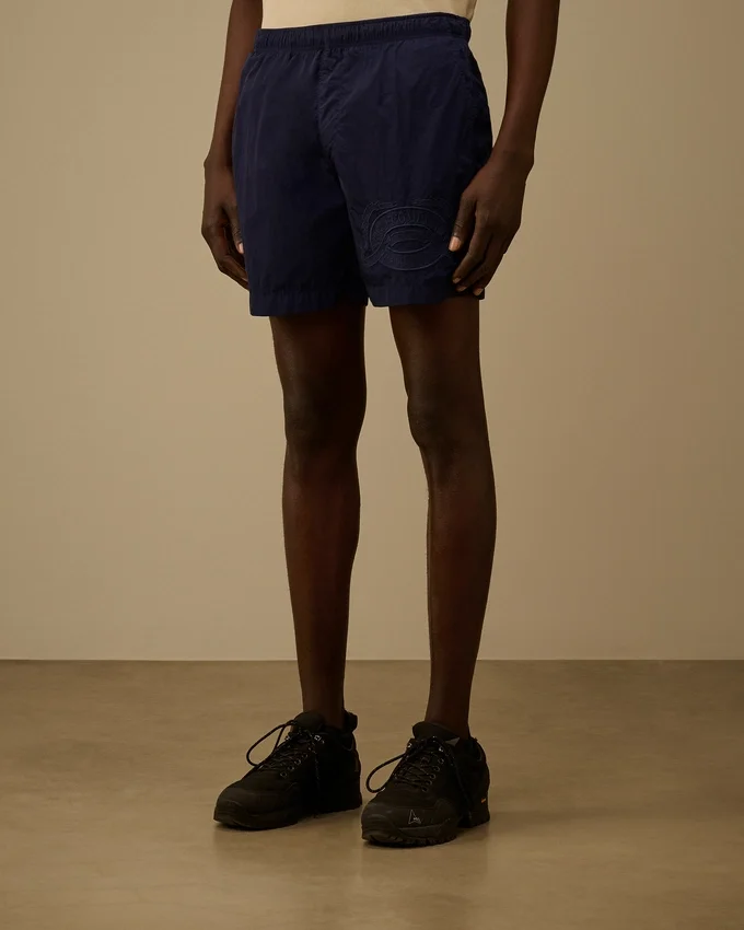 Pantaloncini da bagno con ricamo grafico Eco-Chrome-R