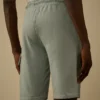 Pantaloncini in pile leggero con tasche cargo e logo Lens