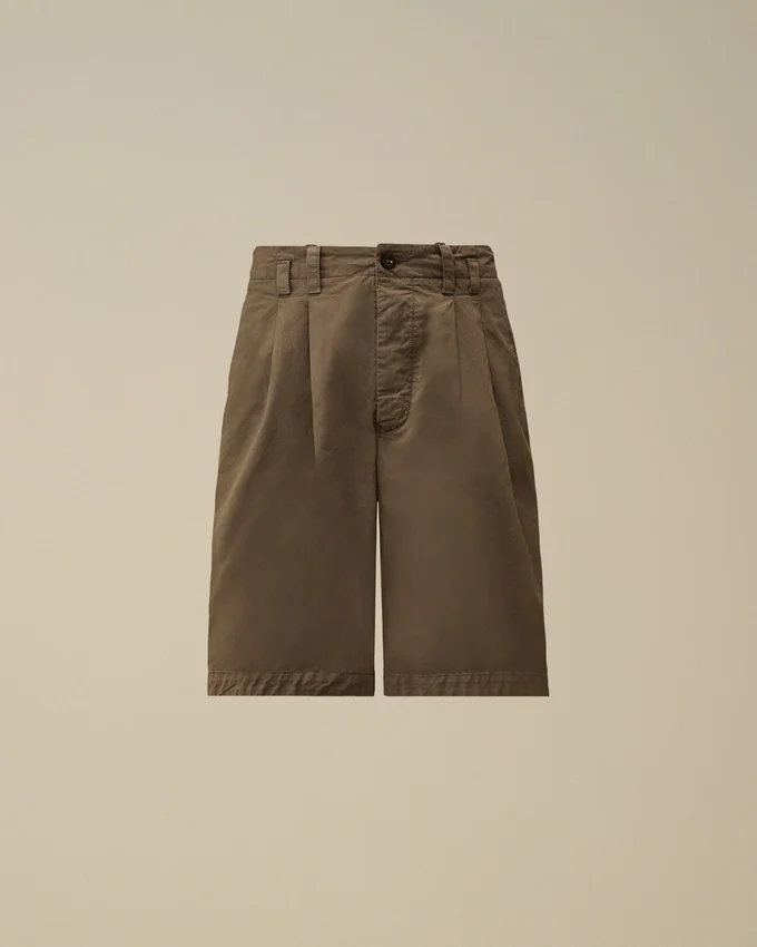 Pantaloncini larghi con pinces in gabardina di cotone