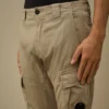 Pantaloni cargo con lenti ergonomiche in raso elasticizzato