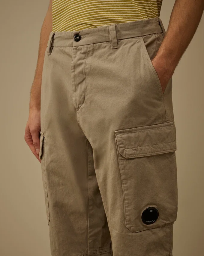 Pantaloni cargo larghi in gabardina di cotone