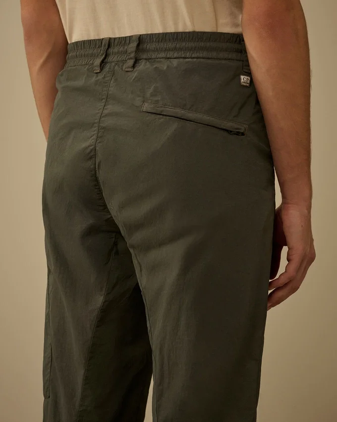 Pantaloni cargo regolari in Flatt Nylon