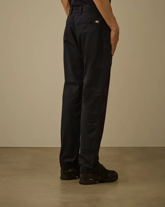 Pantaloni chino regular in gabardina di cotone