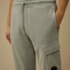 Pantaloni della tuta cargo in felpa di cotone a trama diagonale con dettaglio a Lens