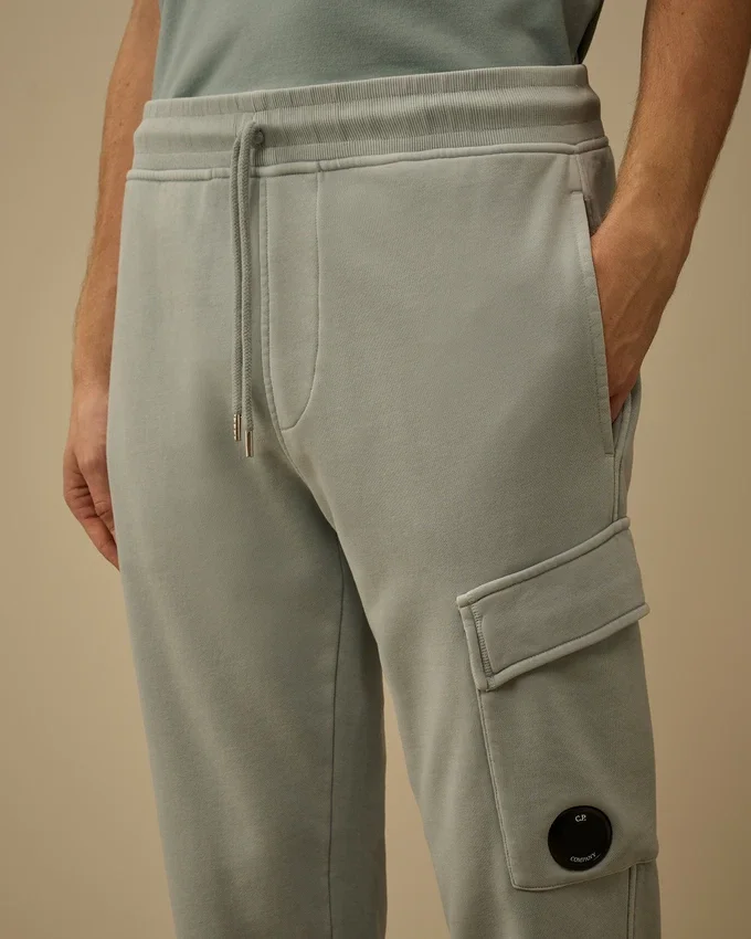 Pantaloni della tuta cargo in felpa di cotone a trama diagonale con dettaglio a Lens