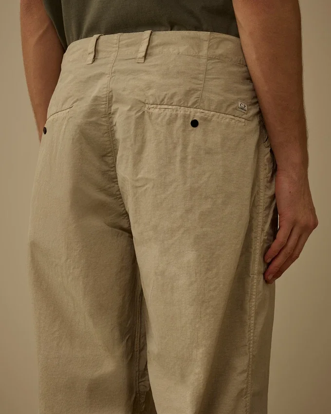 Pantaloni larghi in Flatt Nylon