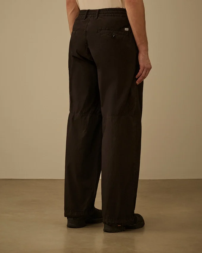 Pantaloni Micro-Reps a gamba squadrata con tasche a lente