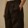 Pantaloni Micro-Reps a gamba squadrata con tasche a lente