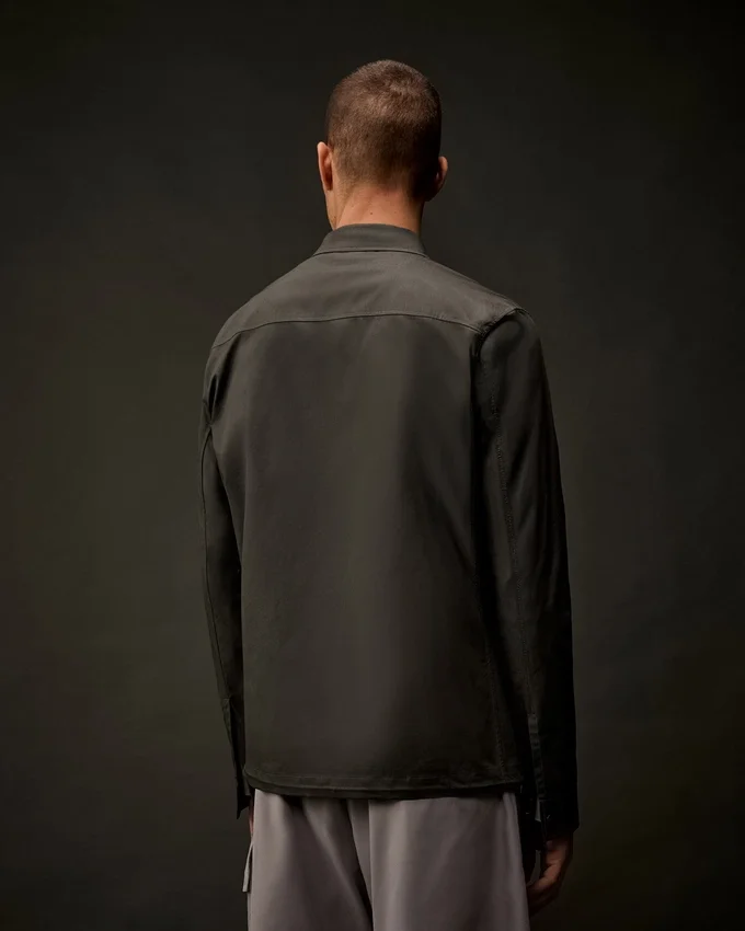 Sovracamicia con zip in gabardina della Metropolis Series