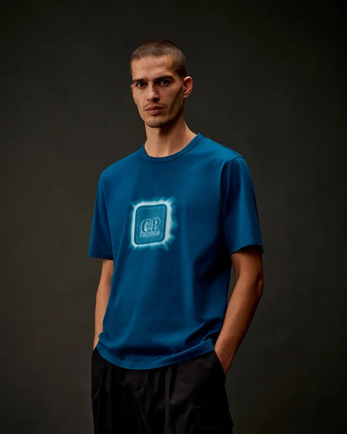 T-shirt a maniche corte in jersey mercerizzato della Metropolis Series con badge