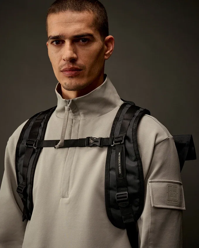 Zaino Metropolis Series con inserti in gomma sul retro