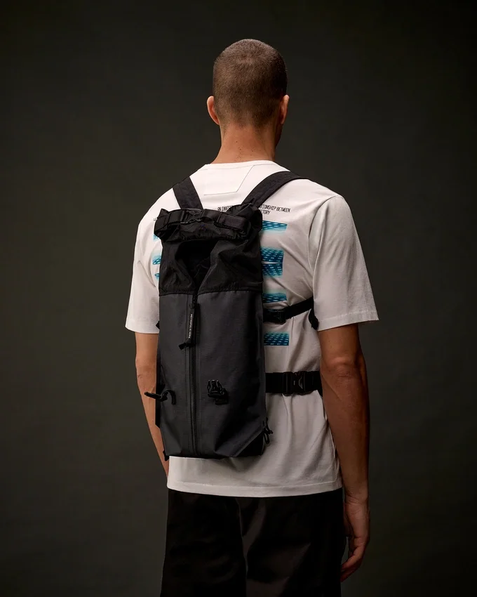 Zaino trasformabile della Metropolis Series con inserti in gomma